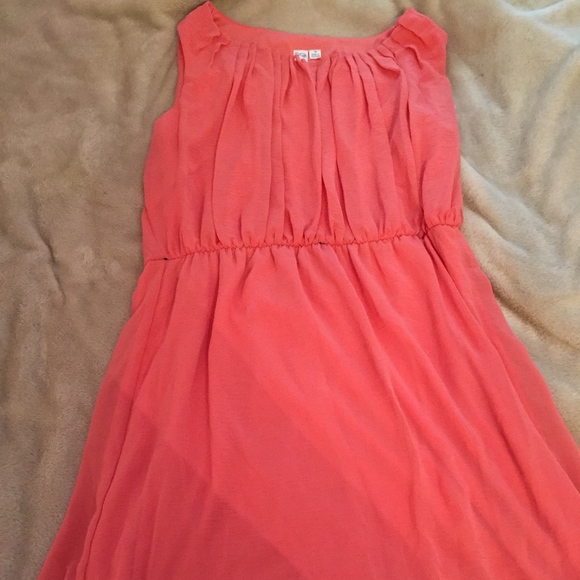 Dresses & Skirts - Classic Comfy Coral Dress